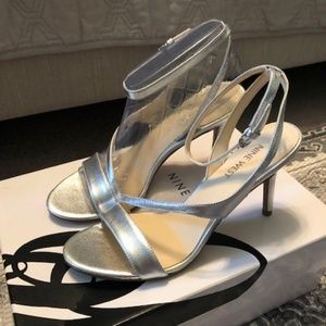 Nine West Dress Shoe (Silver)